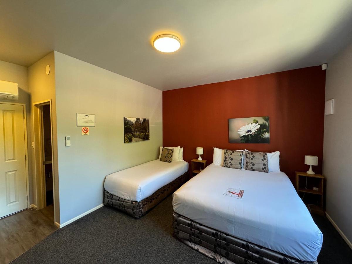 สโนว์เฮเวน ทาวน์เฮาส์ Motel โอฮาคูเน ภายนอก รูปภาพ