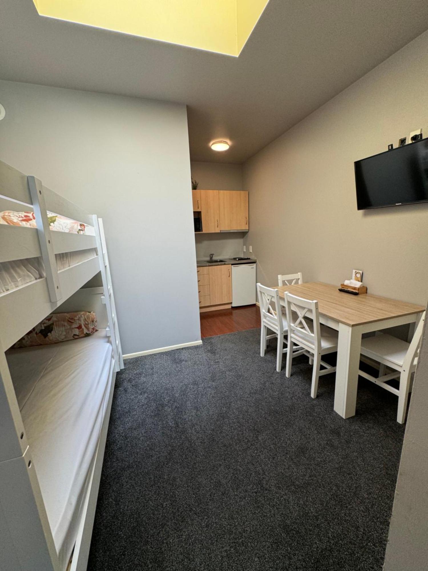 สโนว์เฮเวน ทาวน์เฮาส์ Motel โอฮาคูเน ภายนอก รูปภาพ